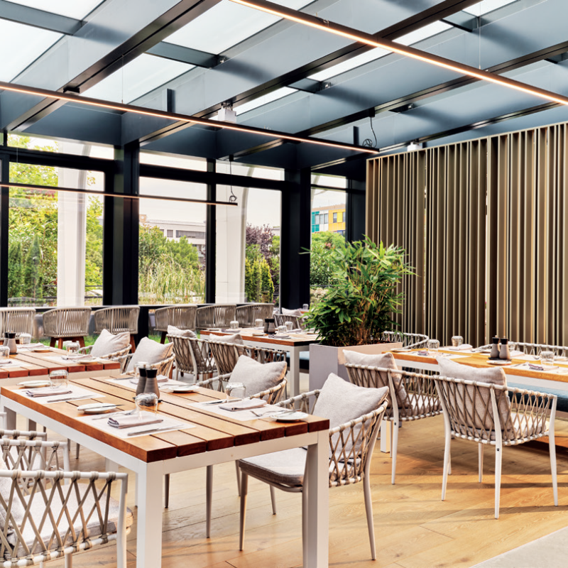 A Priori Restaurant & Garden